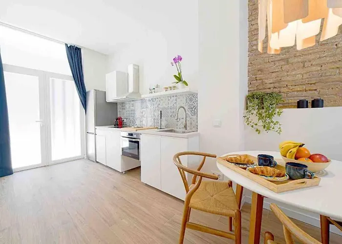 Lejlighed Chic Avec Terrasse, Lumineux Et Calme 2