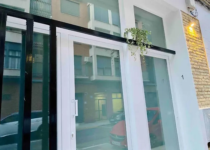 Chic Avec Terrasse, Lumineux Et Calme 2 Lejlighed