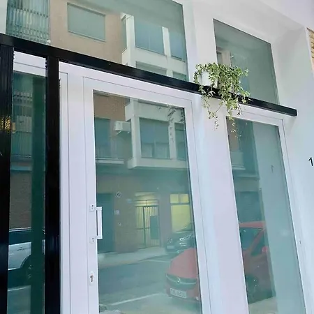 Chic Avec Terrasse, Lumineux Et Calme 2 Lägenhet